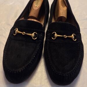 Vintage Bally Men’s Black Suede Loafers w/ Gold Detail from Switzerland size 10